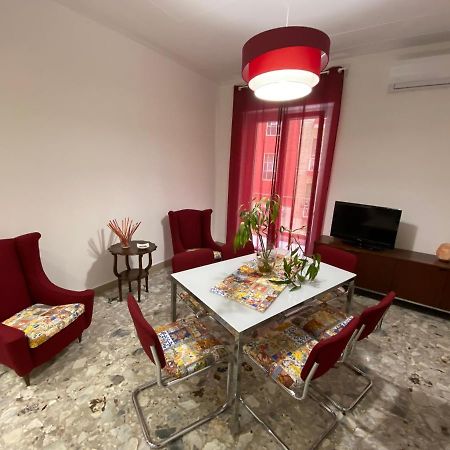 Cutapp Guest House Catania Bagian luar foto