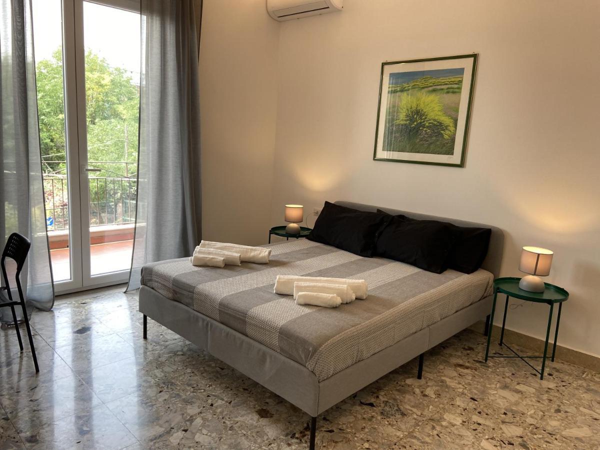 Cutapp Guest House Catania Bagian luar foto