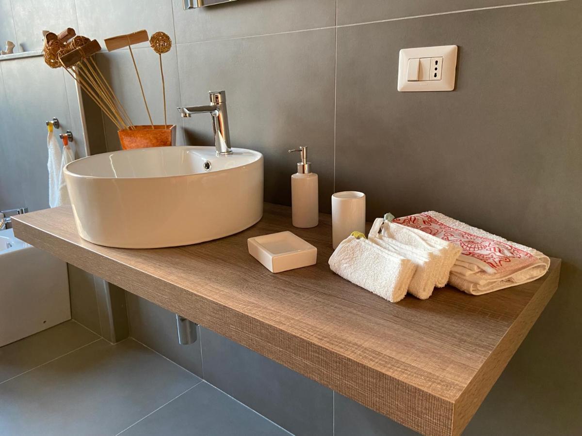 Cutapp Guest House Catania Bagian luar foto