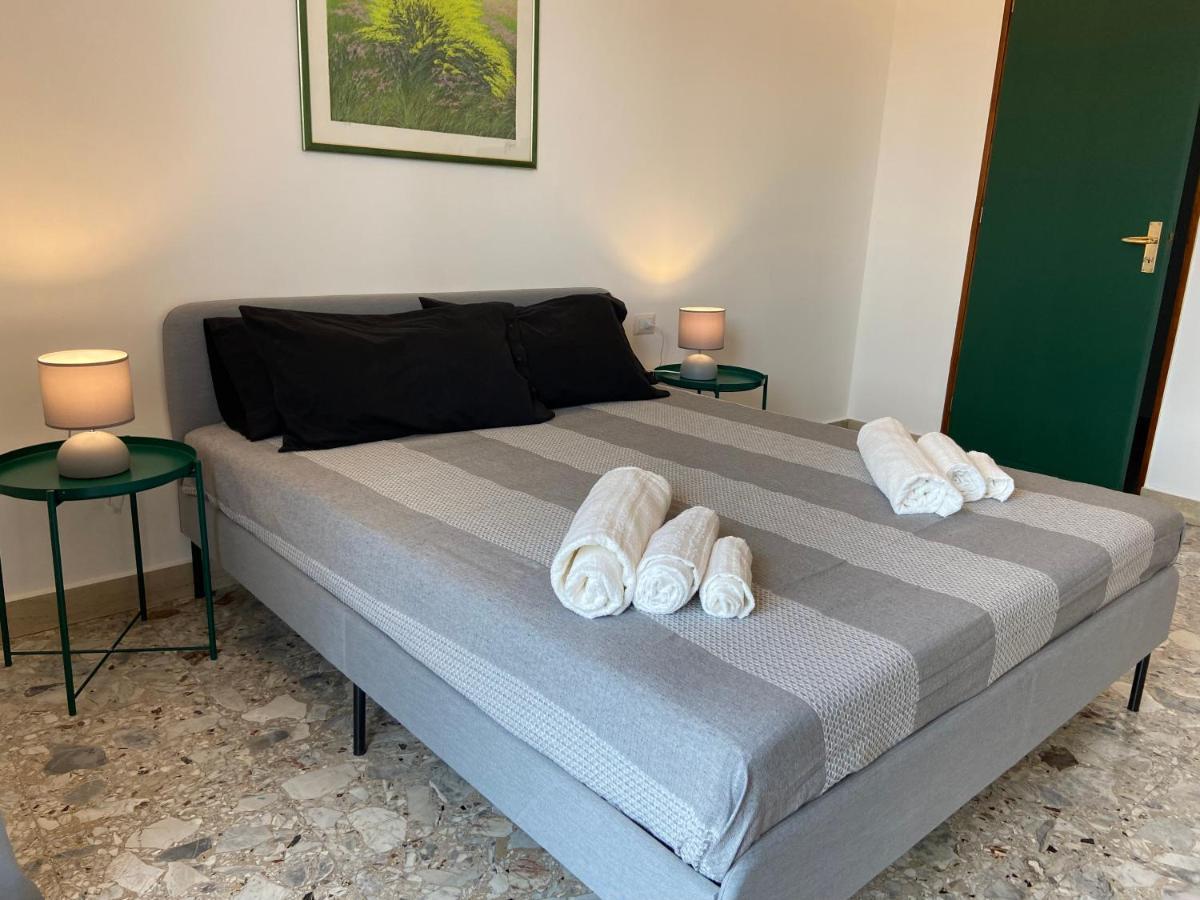 Cutapp Guest House Catania Bagian luar foto